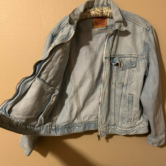 Ex-boyfriend Zip Trucker Jacket Levi Denim Light Wash Denim Jacket Size Large - Picture 6 of 8
